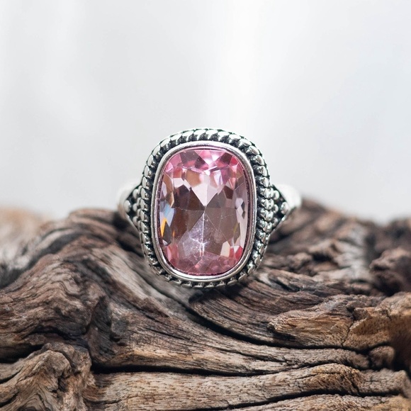 ✨Sundance Viken Antiqued Silver Pink Stone Ring - Picture 4 of 8